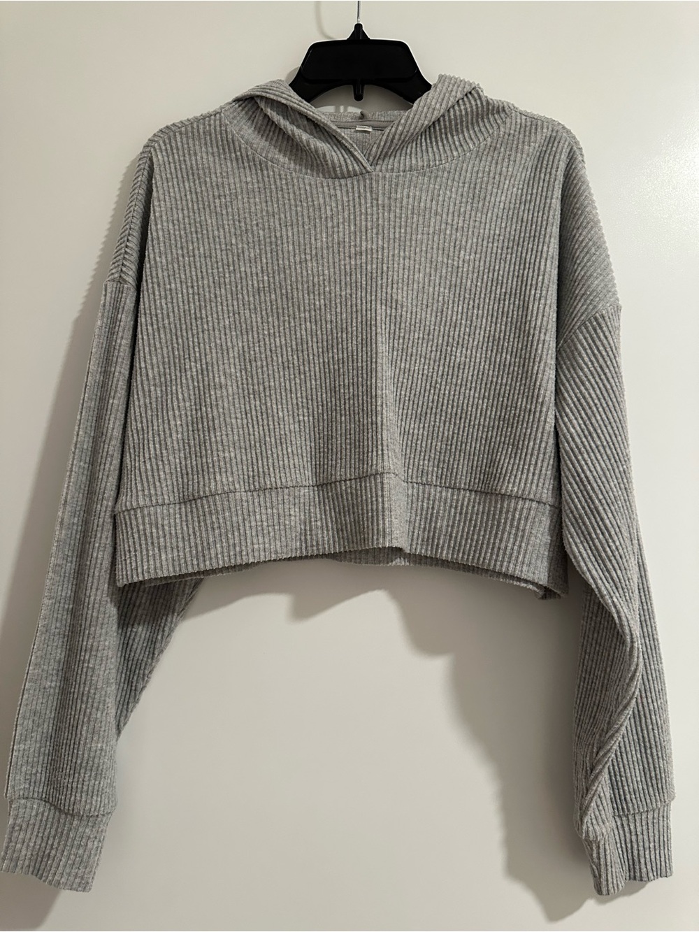 Alo muse cropped ribbed hoodie small